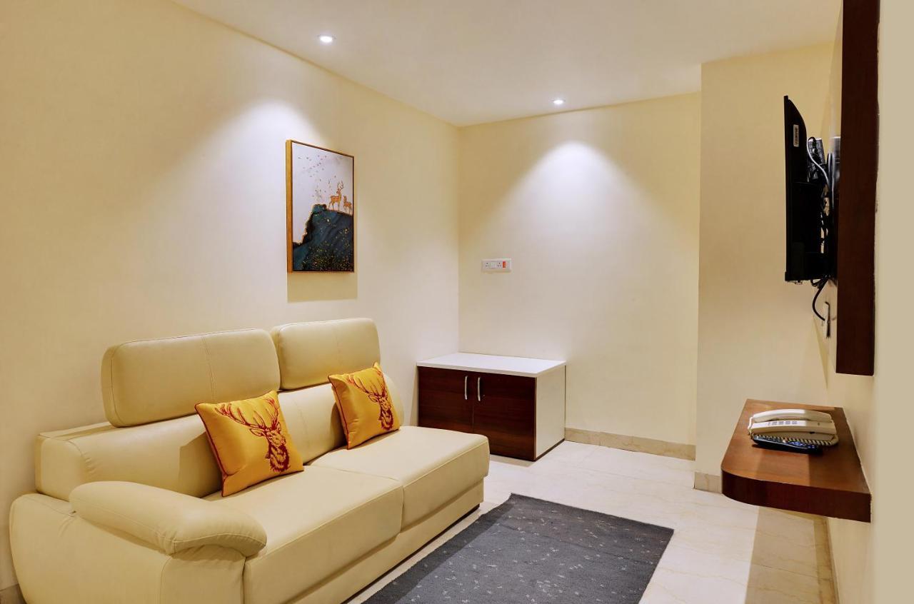 Mastiff Select Gulbarga Hotel Kalaburagi Exteriör bild